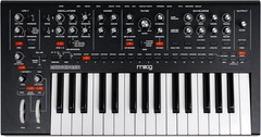 MOOG Messenger Monophonic Analog Keyboard Synthesizer, 32 Keys, 64-Step Sequence