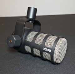Rode PodMic Dynamic Microphone with XLR Male to Female Mic Cable (Barely Used)