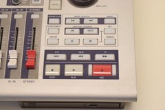 Yamaha AW16G 16-Track Professional Analog/Digital Audio Workstation w/Power Cord
