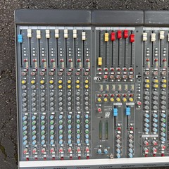 Allen & Heath GL2200 32 Channel Mixing Board – Tested