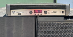(2) JBL VTX G28 Dual 18″ 8000W Subwoofer (1) CROWN 12000HD AMP (TRUEHEARTSOUND)