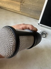 AKG P220 Condenser Microphone w/ Shockmount & Case Minty Condition!