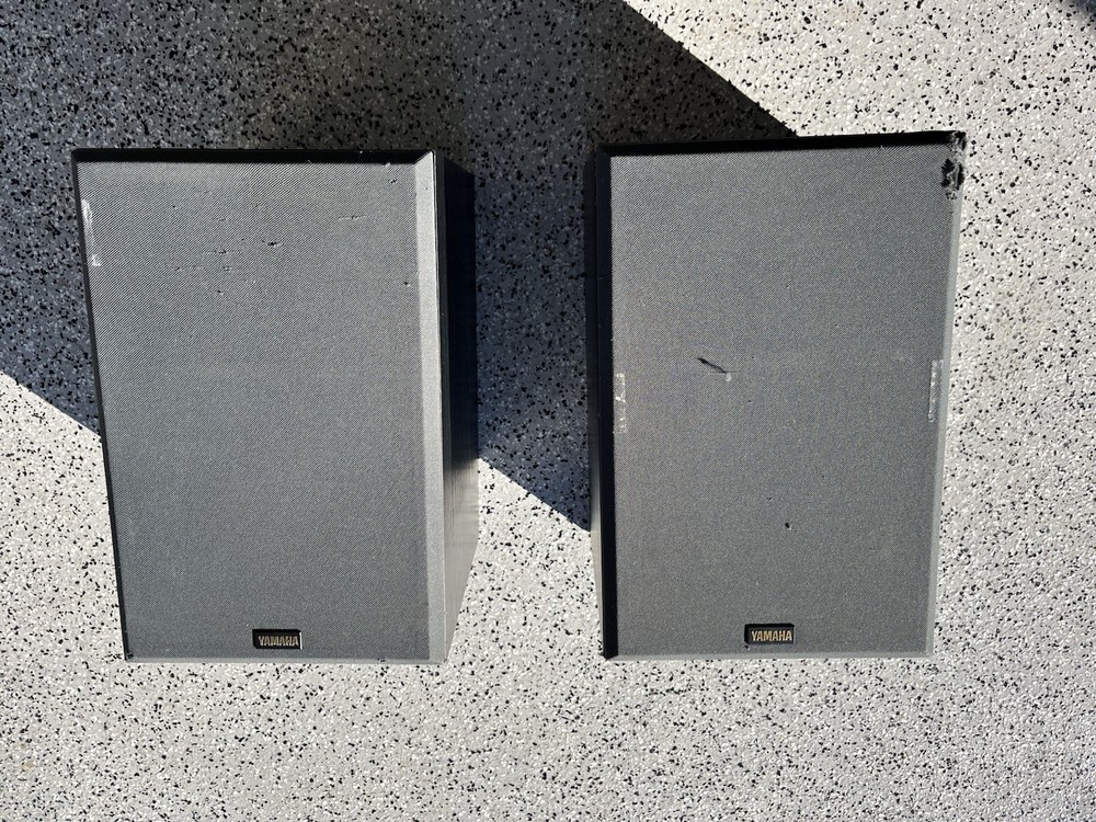 YAMAHA NS-A635A LARGE BOOKSHELF SPEAKERS 3-WAY 140 W USA MADE EXCELLENT SOUND