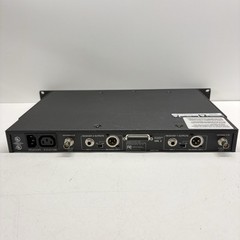 Shure U4D-UB Dual Channel Wireless Receiver UB Band 692-716MHz Powers On – Read!
