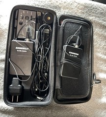 Samson Go Mic Mobile Receiver with X2 LM8 Lavalier Belt Pack Transmitters