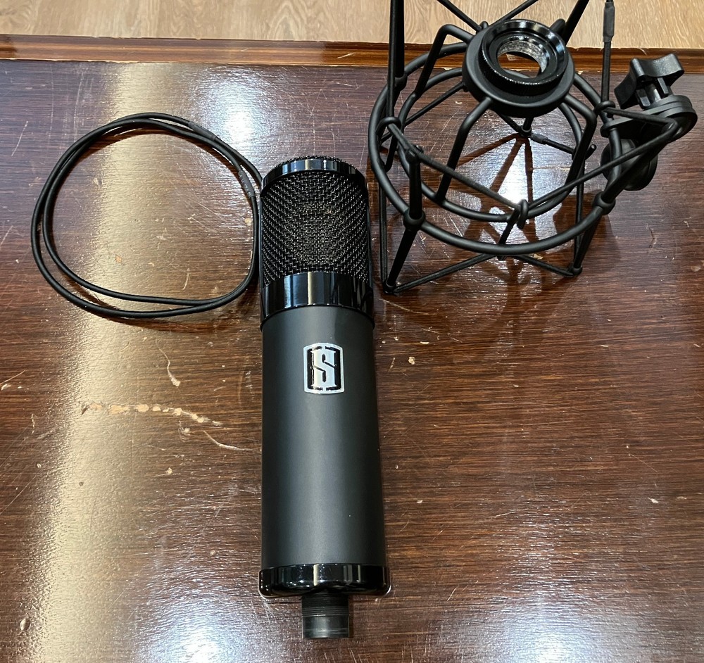 Slate Digital Recording Setup: ML-1 (2 Mics), ML-2 (1 Mic), and VRS8