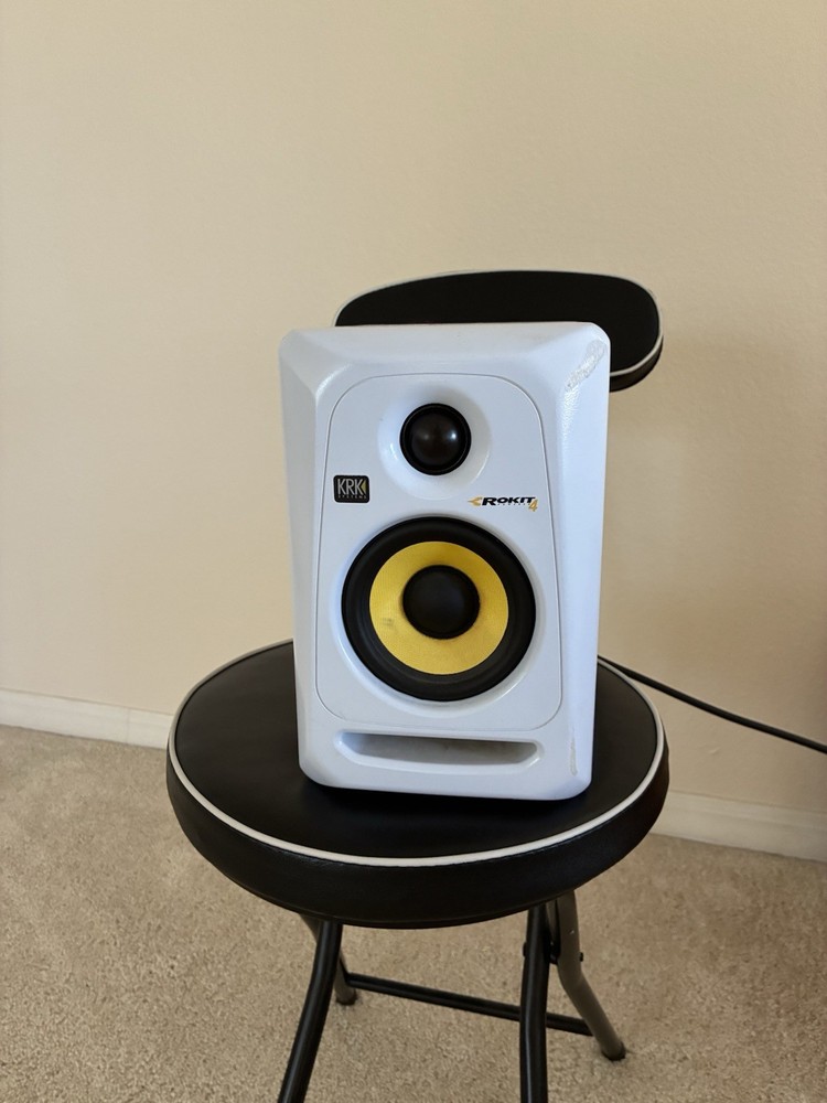 KRK Systems Rokit Powered 4 White Active Studio Monitor 4in 70W RP4G3W-NA