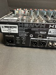 Behringer Xenyx X1204USB 12-Input Mixer USB Audio Interface With Hard Case