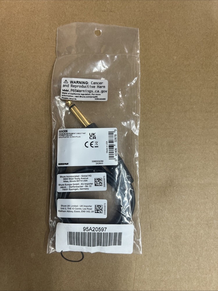 Shure WA306 | Premium push button TQG connector guitar cable