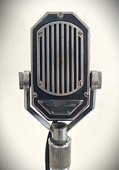 Vintage 1930’s Universal Velocity Ribbon Microphone – working, stand included