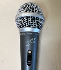 First Act MVM-88 Unidirectional Dynamic Microphone Professional TESTED