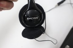 Samson UM1 UHF Micro Diversity Receiver Ch N2 600MHz w/ Koss On-Ear Headphones