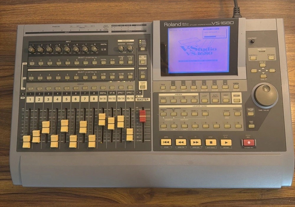Roland VS-1680