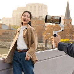 Insta360 Mic Pro 2.4GHz Clip-On Wireless Lavalier Microphone Transmitter