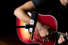 Apogee MiC Plus – Studio Quality USB Microphone with Cardioid Condenser Mic C…