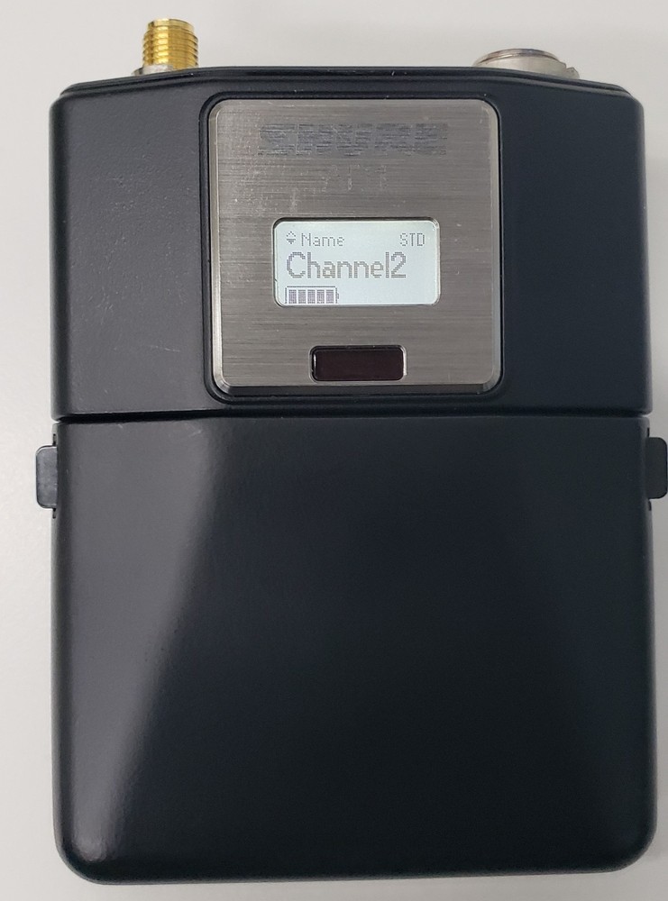 Shure AD1-G57 Axient TA4 Connector Digital Wireless Bodypack Transmitter w/ Mic