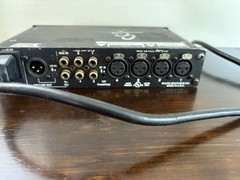 Shure 4-Channel Microphone Mixer SCM268 READ