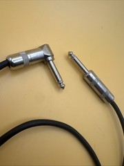 Mogami 2552 Instrument Cable 30” Neutrik 1/4” Straight Right Angle Guitar