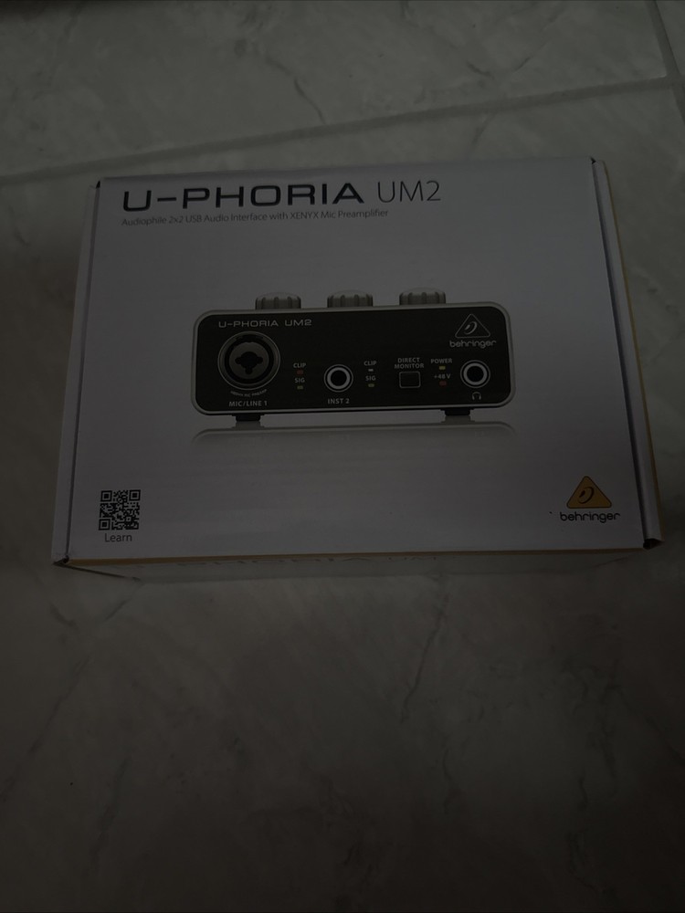 Behringer U-Phoria UM2