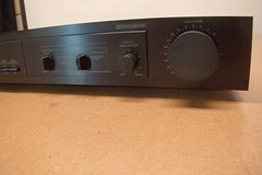 YAMAHA SR-50 Natural Sound Surround Processing Amplifier 25W Per Channel 8 Ohms