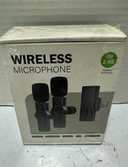 Wireless Microphone 2.4GHz DC 5V/1A Model No. M13 NEW SEALED
