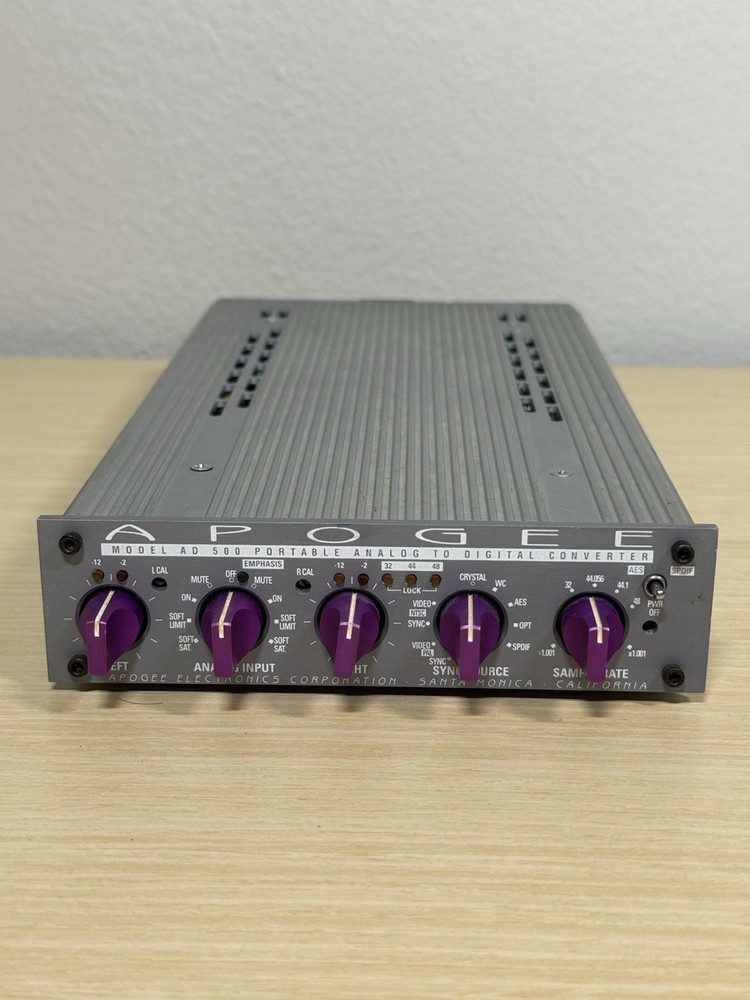 Apogee Model AD-500 Portable Analog to Digital Converter