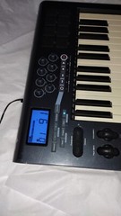 M-Audio AXIOM 25 Key Semi Weighted USB MIDI Keyboard Controller Tested used
