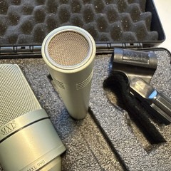 MXL 990 Condenser Studio Microphone Tested Good Condition w/ Case & Mount