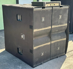 (2) JBL VTX G28 Dual 18″ 8000W Subwoofer (1) CROWN 12000HD AMP (TRUEHEARTSOUND)