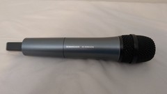 Sennheiser XSW 2 e835 / Wireless Handheld Microphone System / A Range / 548-572
