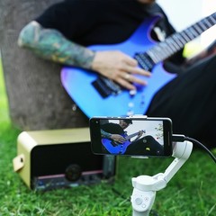 15W Bluetooth Stereo Guitar Amplifier with Smart Effects App 69 Effects Recharge