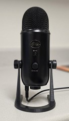 Low profile stand for Blue Yeti