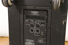 QSC KSub 1000W Dual 12″ Powered Subwoofer CG011K1