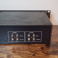 Fostex Model 3030 Dual Channel Graphic Equalizer Rack Mount – Powers On