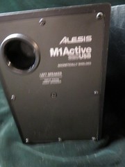 ALESIS M1Active 320 USB Professional USB Audio Speaker System EUC!