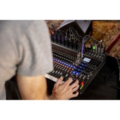 Zoom LiveTrak L-20 20-Channel Digital Mixer & Multitrack Recorder