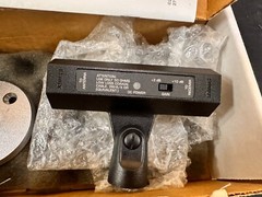 Shure UA830UB Active Remote Antenna Kit 692-716 MHz New Open Box – silver