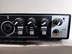 2i2 USB Audio Interface Podcast Recording 24-bit 192kHz USB-C Plug and Play