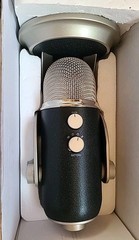 Blue Yeti Pro USB XLR Microphone Professional Recording New & Complete
