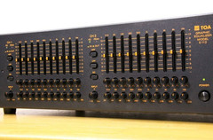 TOA E112 2ch Frequency Equalizer Parametric Graphic EQ Tested Japan