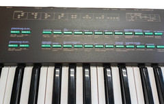 YAMAHA DX27 FM Synthesizer 61-Key LCD & Memory Battery Replaced from Japan