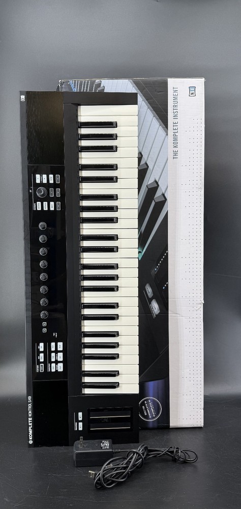 Native Instruments Komplete Kontrol S49 Controller Keyboard