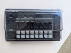 Roland MC101 4 Tracks Groovebox Sequencer
