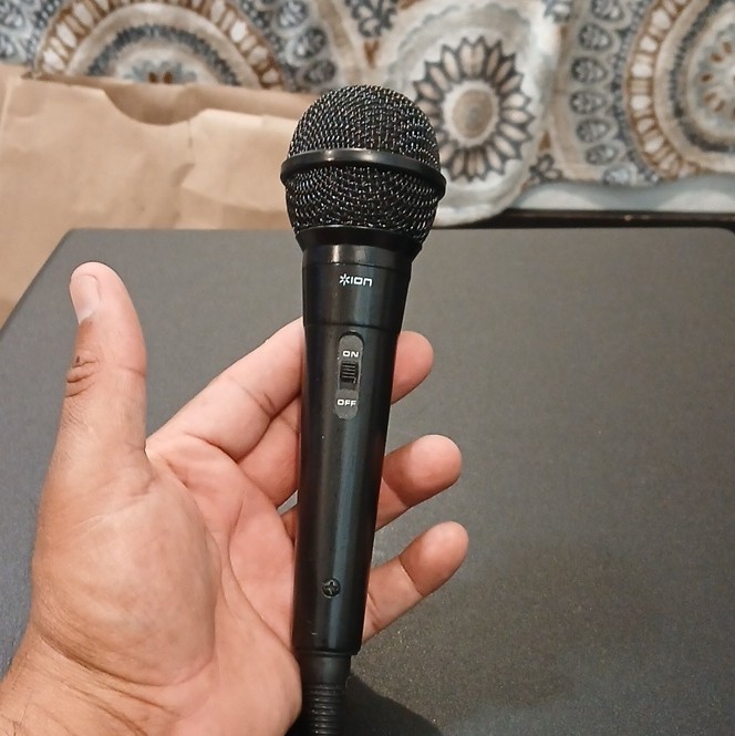 ION Handheld/Stand-Held Microphone Model ION On/Off Switch Wired 1/4″ Jack Black