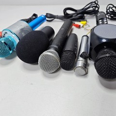 Lot of 10 Microphones – Untested, Used, Various Models & Colors
