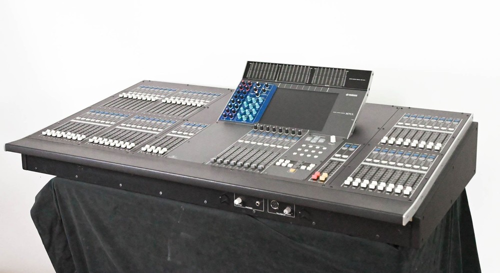 Yamaha M7CL-48 48-Channel Digital Audio Mixing Console CG012RB