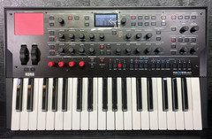 KORG Modwave MKII 37 Key Wavetable – Synthesizer – Tested!