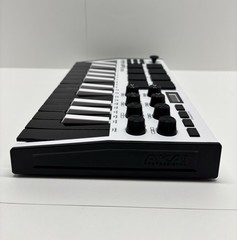 AKAI Professional MPK Mini Limited Edition White MIDI Keyboard Controller
