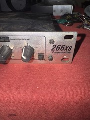 dbx Compressor Limiter Gate Processor (266XS)