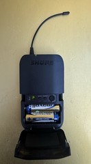 Shure BLX1 Wireless Bodypack Transmitter 596–616 MHz – Band J11